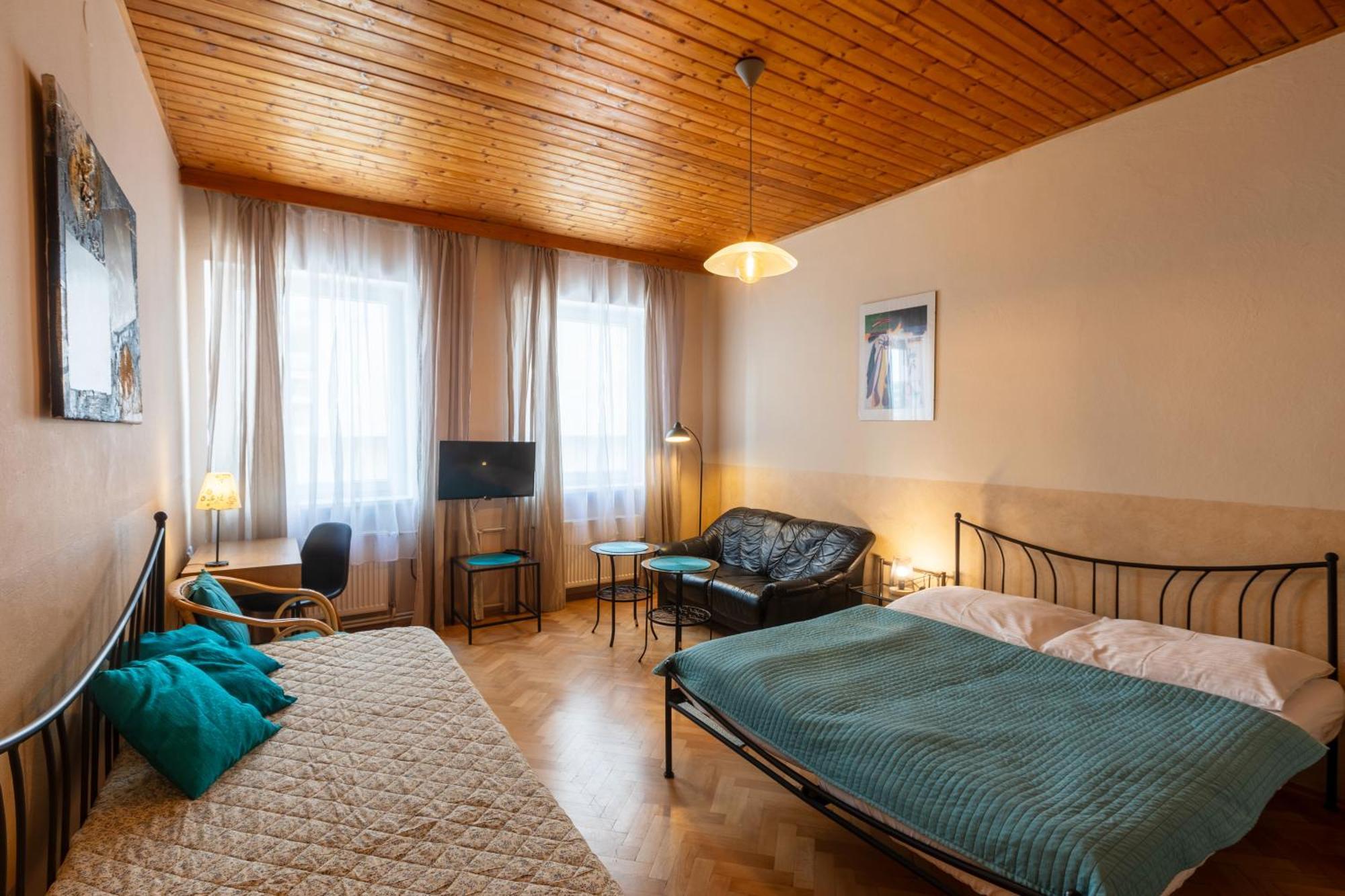 Hotel Atlas Τσέσκε Μπουντεγιόβιτσε Εξωτερικό φωτογραφία