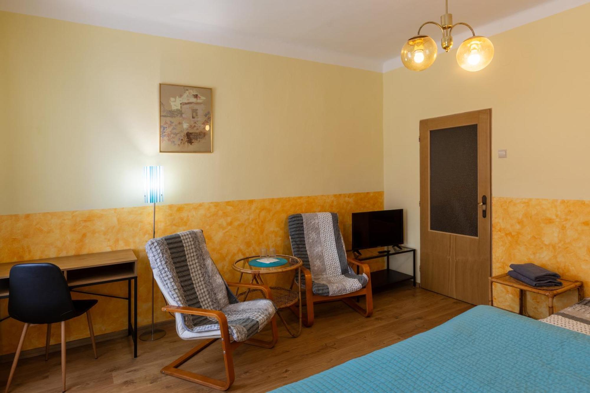 Hotel Atlas Τσέσκε Μπουντεγιόβιτσε Εξωτερικό φωτογραφία