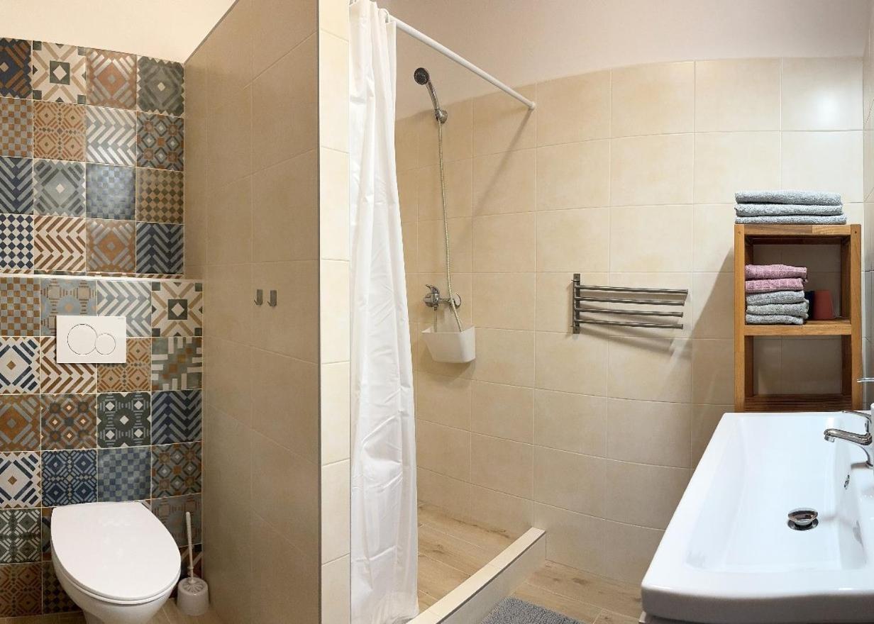 Hotel Atlas Τσέσκε Μπουντεγιόβιτσε Δωμάτιο φωτογραφία