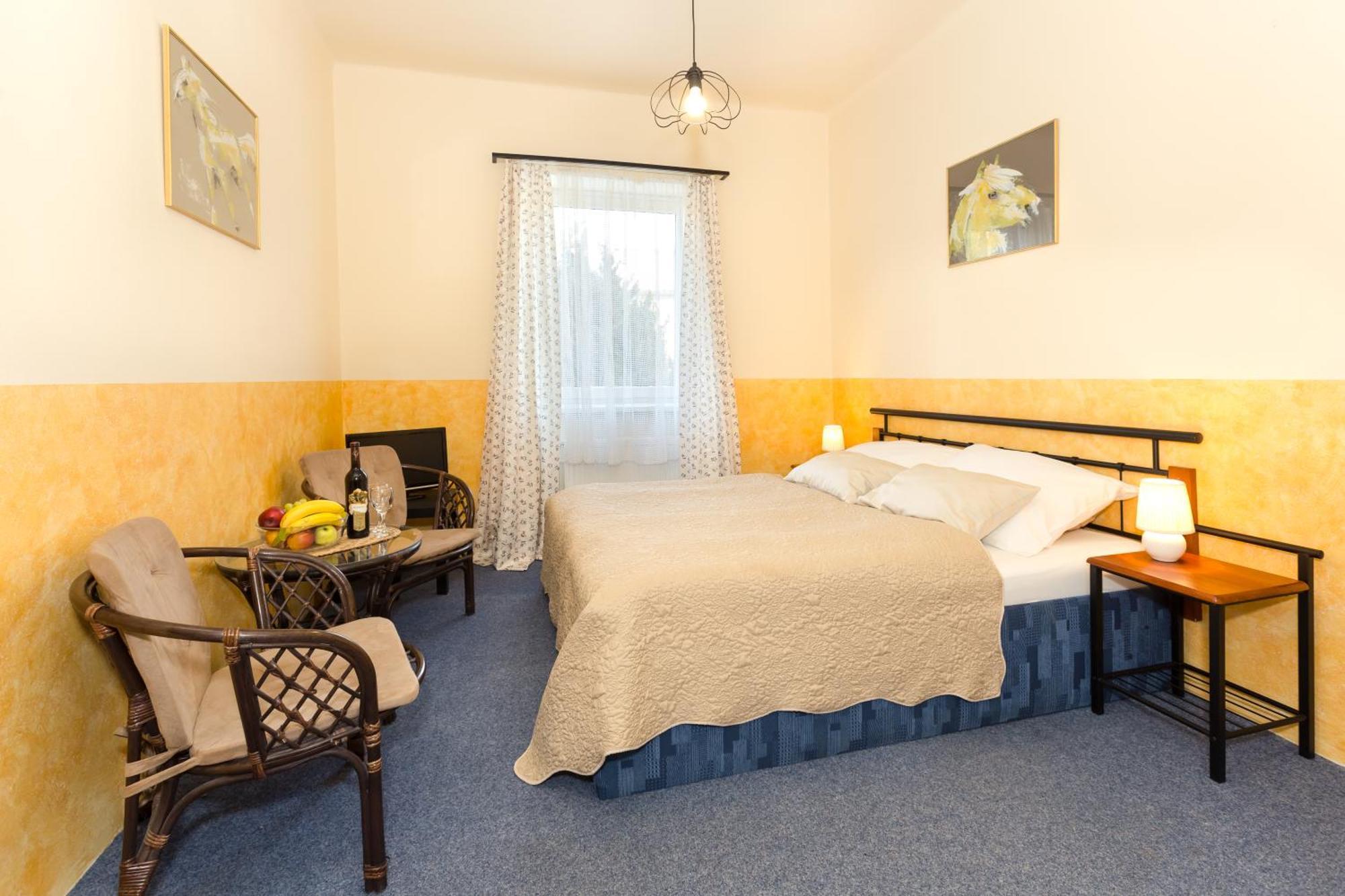 Hotel Atlas Τσέσκε Μπουντεγιόβιτσε Δωμάτιο φωτογραφία